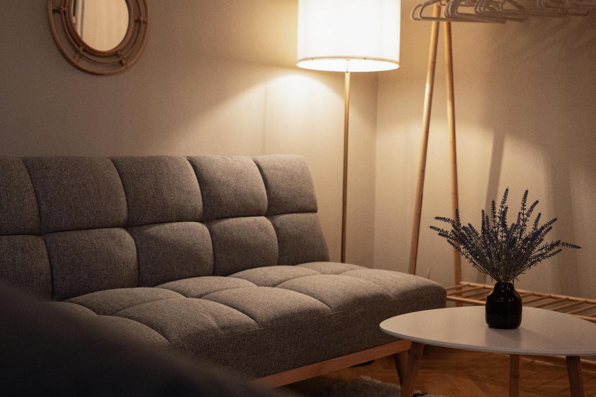 Boho Design Studio - Historic City Center With Free Parking & Aircon By Hero Homes Graz Exterior photo