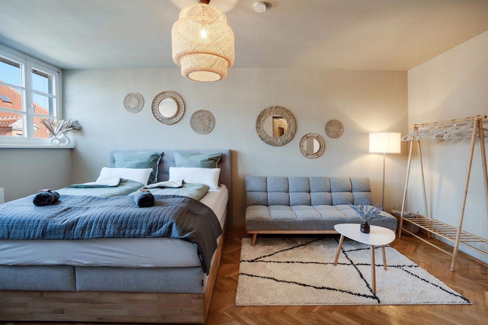 Boho Design Studio - Historic City Center With Free Parking & Aircon By Hero Homes Graz Exterior photo